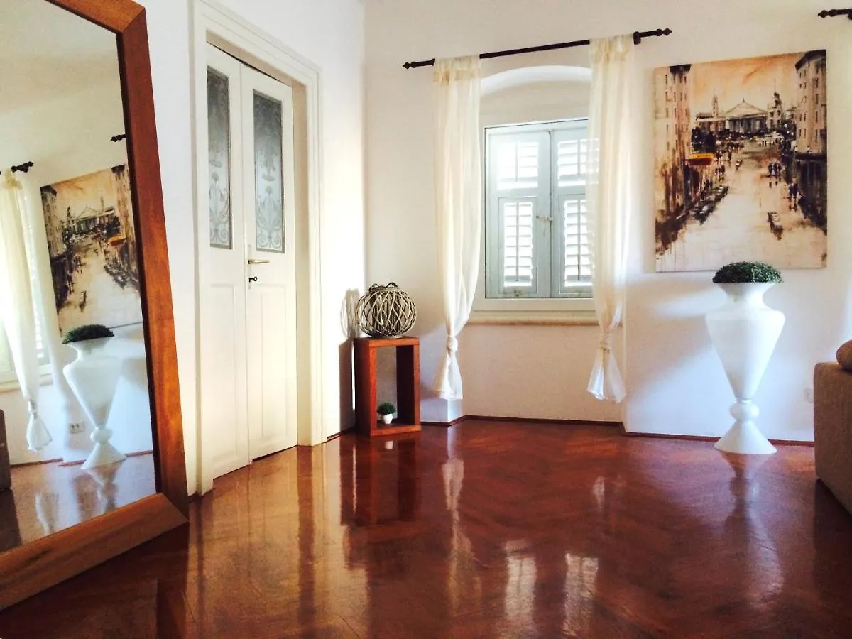 Luxury Serviced Accommodation In Split Centre