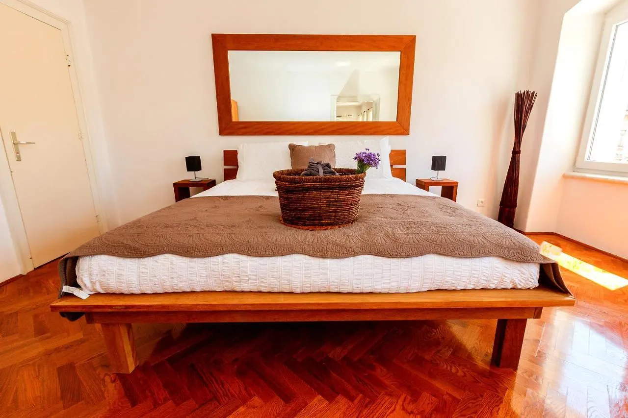 Luxury Serviced Accommodation In Split Centre Apartment